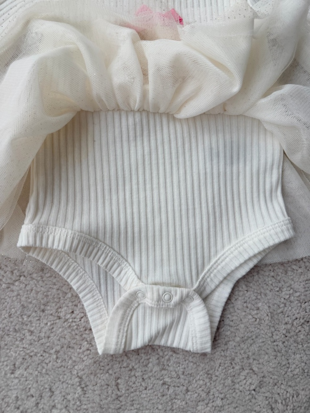 Baybe Bee Cream Ribbed Tutu Bodysuit with Bear Applique - Picture 5 of 7